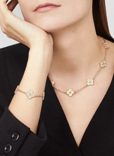 CLOVER | Collier 10 Motiv Pink