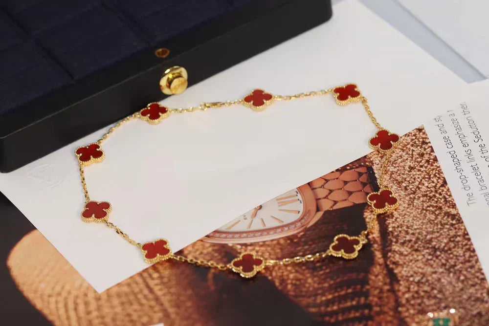 CLOVER | Collier 10 Motiv Rouge